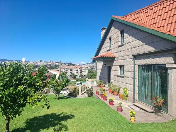 https://static.fotocasa.es/images/ads/9fb68bab-cae9-433c-bdd7-84593416a0aa?rule=original