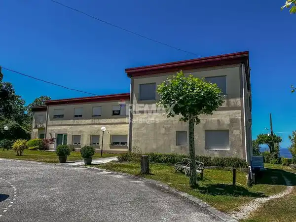 https://static.fotocasa.es/images/ads/f7ddbc93-2089-42a3-af59-6f83f418ce64?rule=original
