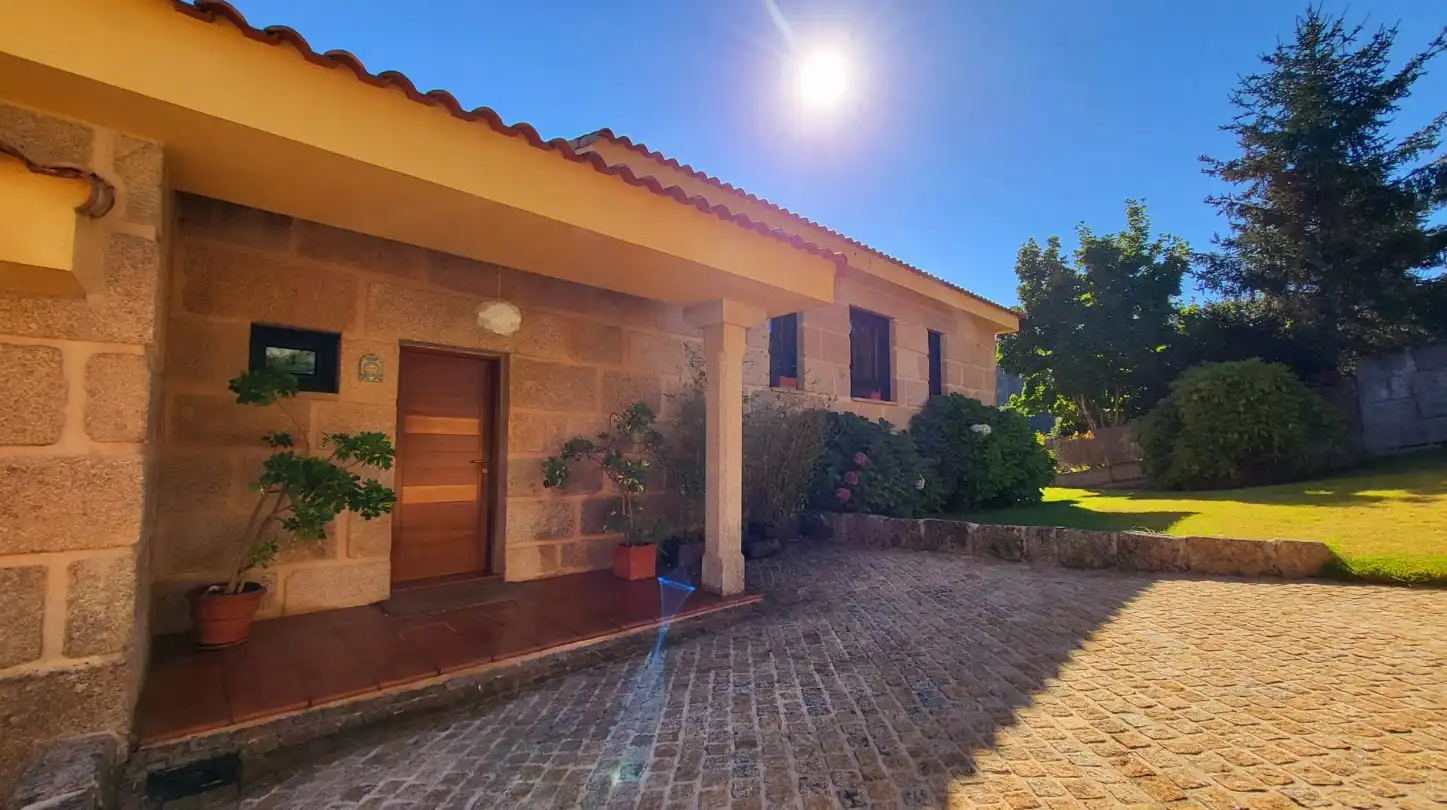 https://static.fotocasa.es/images/ads/7f014fe0-2b6a-4cb7-baf8-388c30f3c227?rule=original