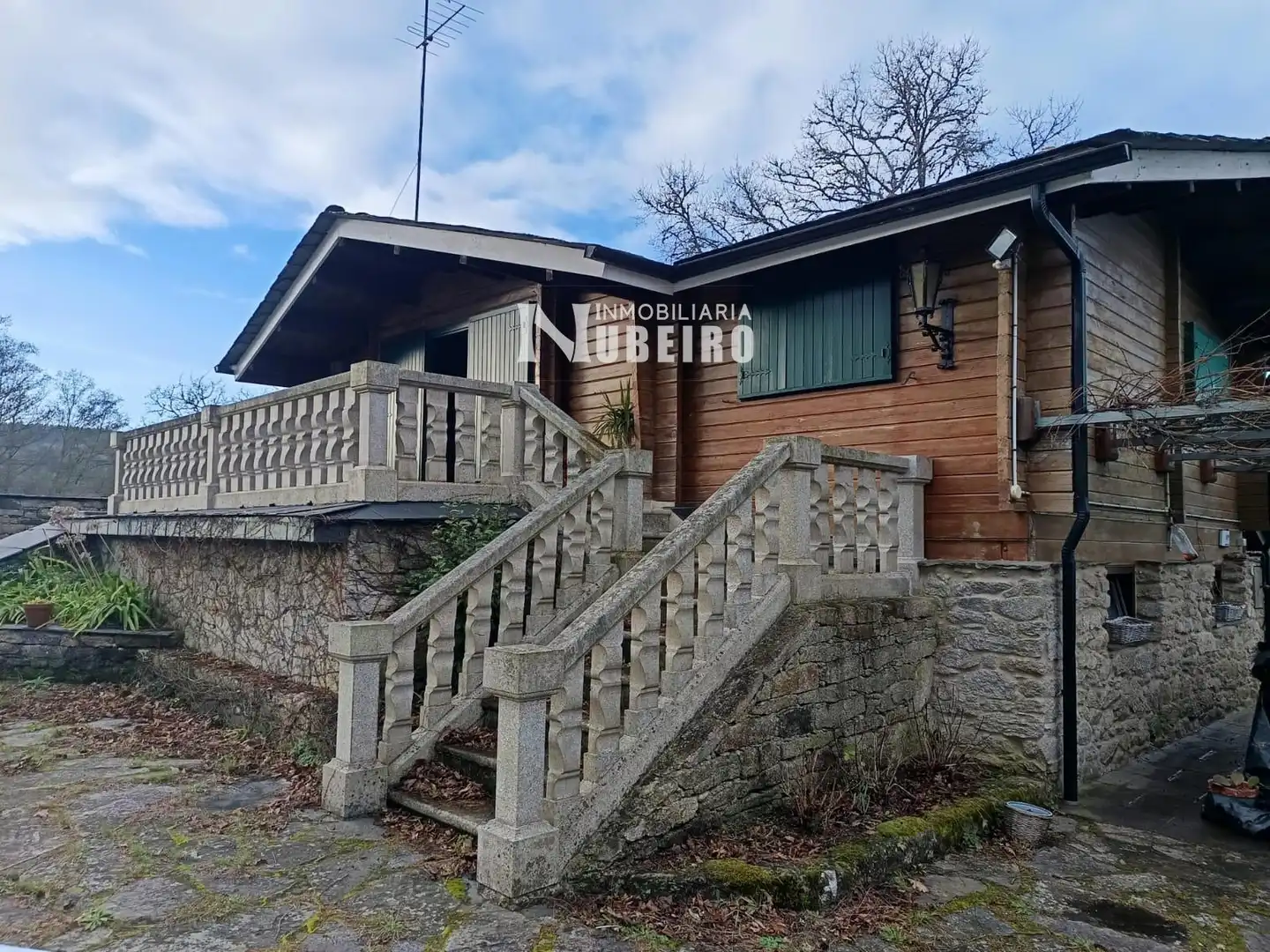 https://static.fotocasa.es/images/ads/d7f233a1-658d-4123-8bfa-1e97daa41b73?rule=original