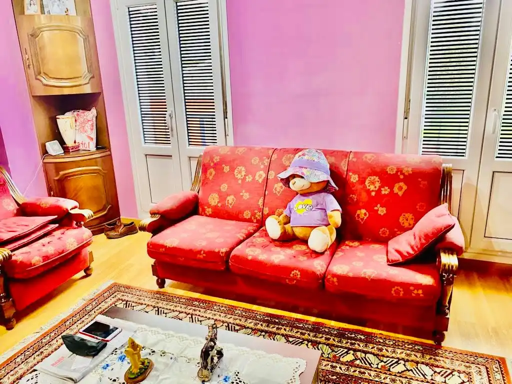 https://static.fotocasa.es/images/ads/77951798-9951-4892-a437-3283a522b097?rule=original