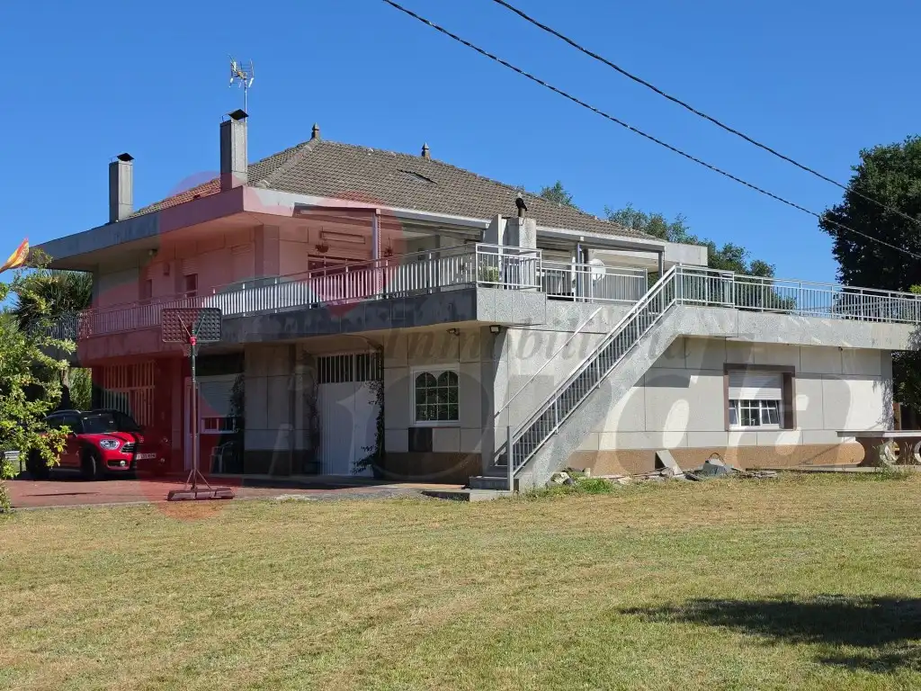 https://static.fotocasa.es/images/ads/8524cf48-b228-491a-8060-6132bccef557?rule=original