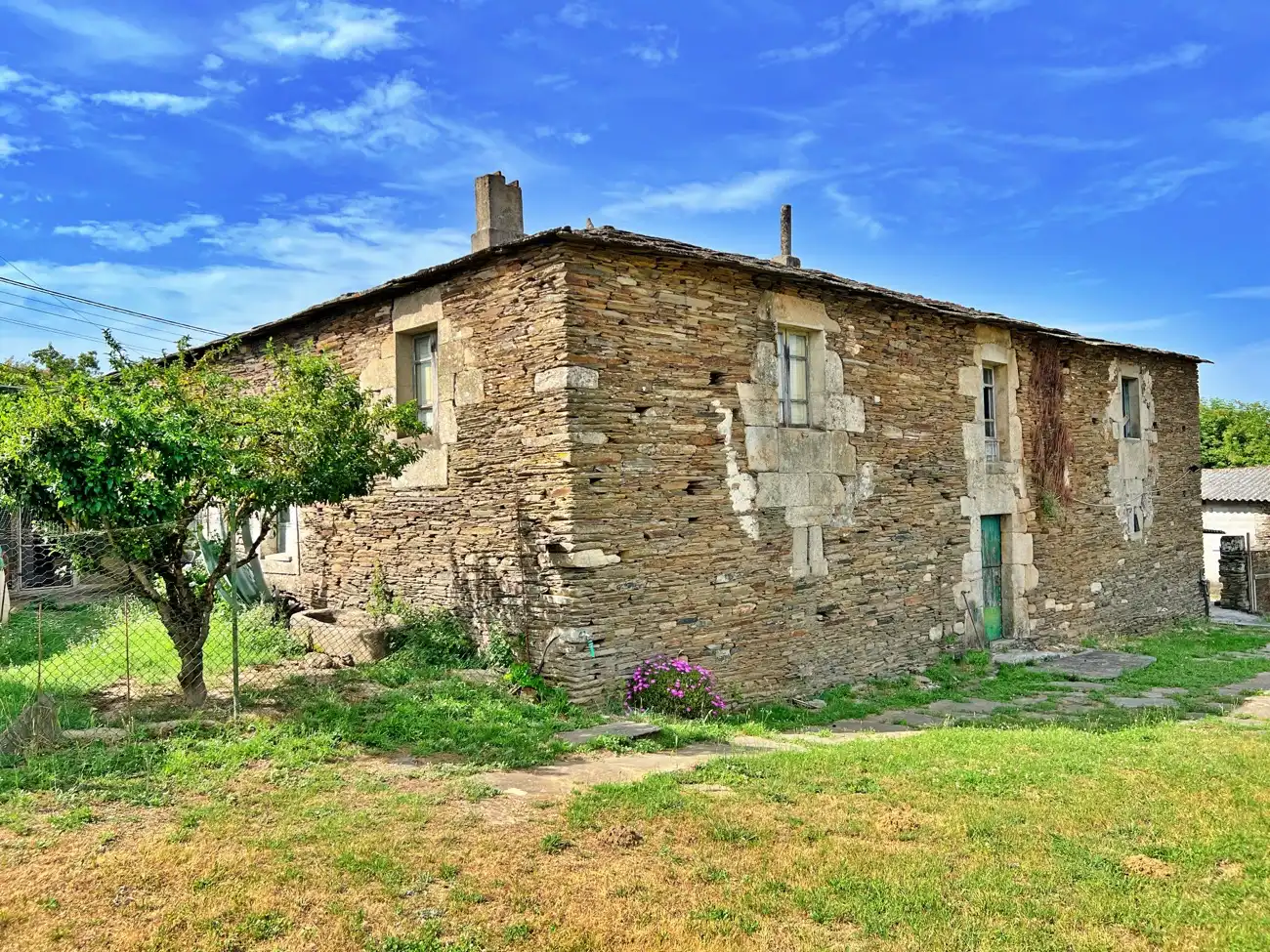 https://static.fotocasa.es/images/ads/8785a95f-e9c4-4991-b595-f0f7efdc7b19?rule=original