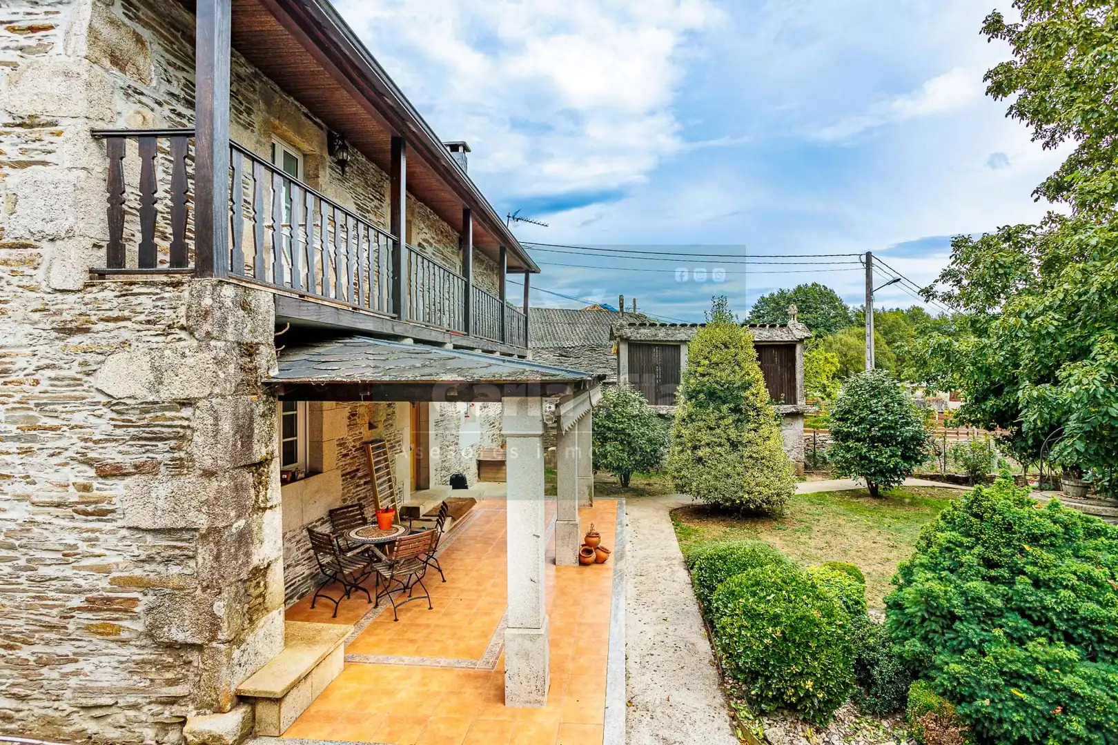https://static.fotocasa.es/images/ads/127b1c48-cba8-4d76-85ba-c37cdcc7d9bb?rule=original
