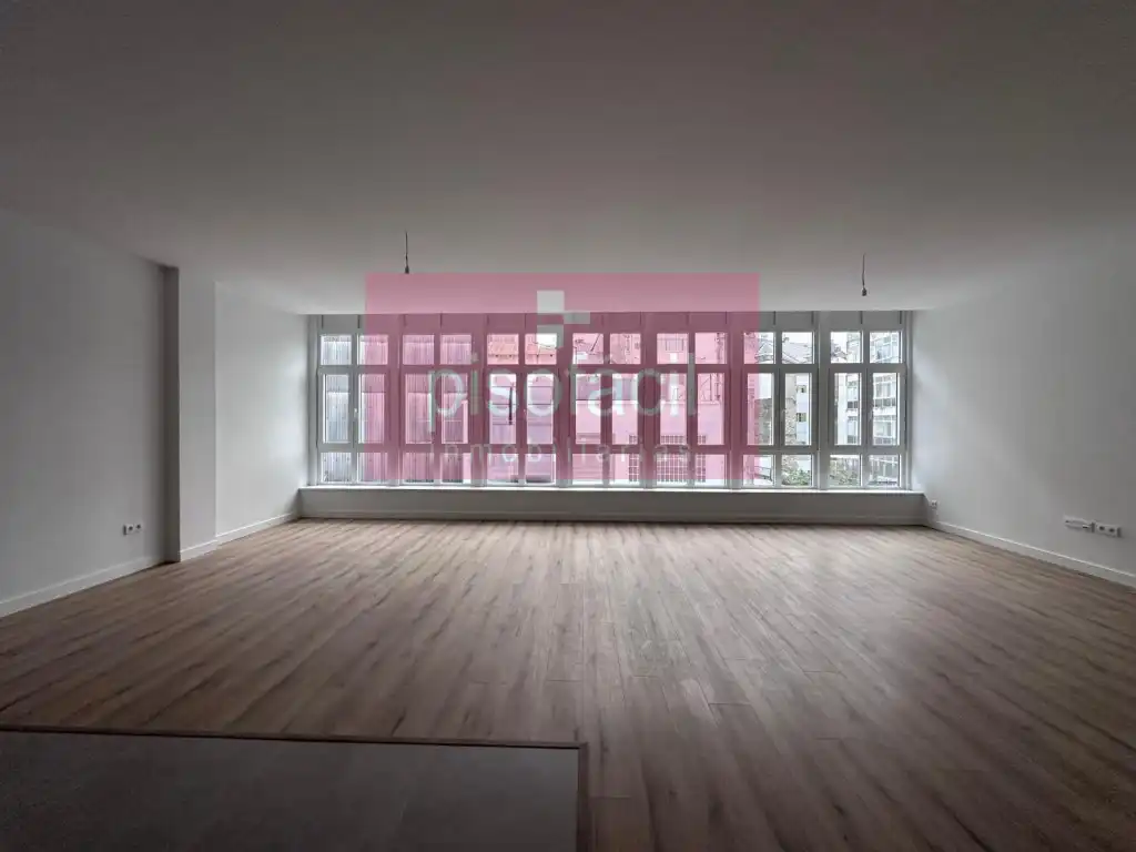 https://static.fotocasa.es/images/ads/77694df3-fde5-4add-85e3-14ebe99204fb?rule=original