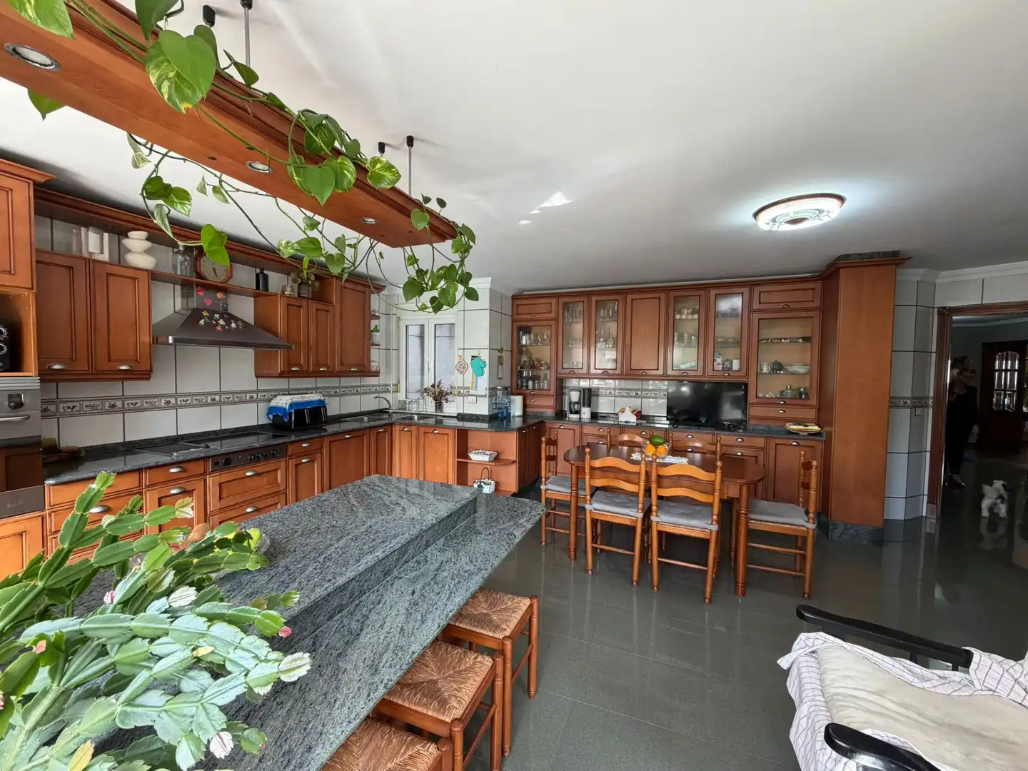 https://static.fotocasa.es/images/ads/24b45916-4557-48cd-890f-6937f5350316?rule=original