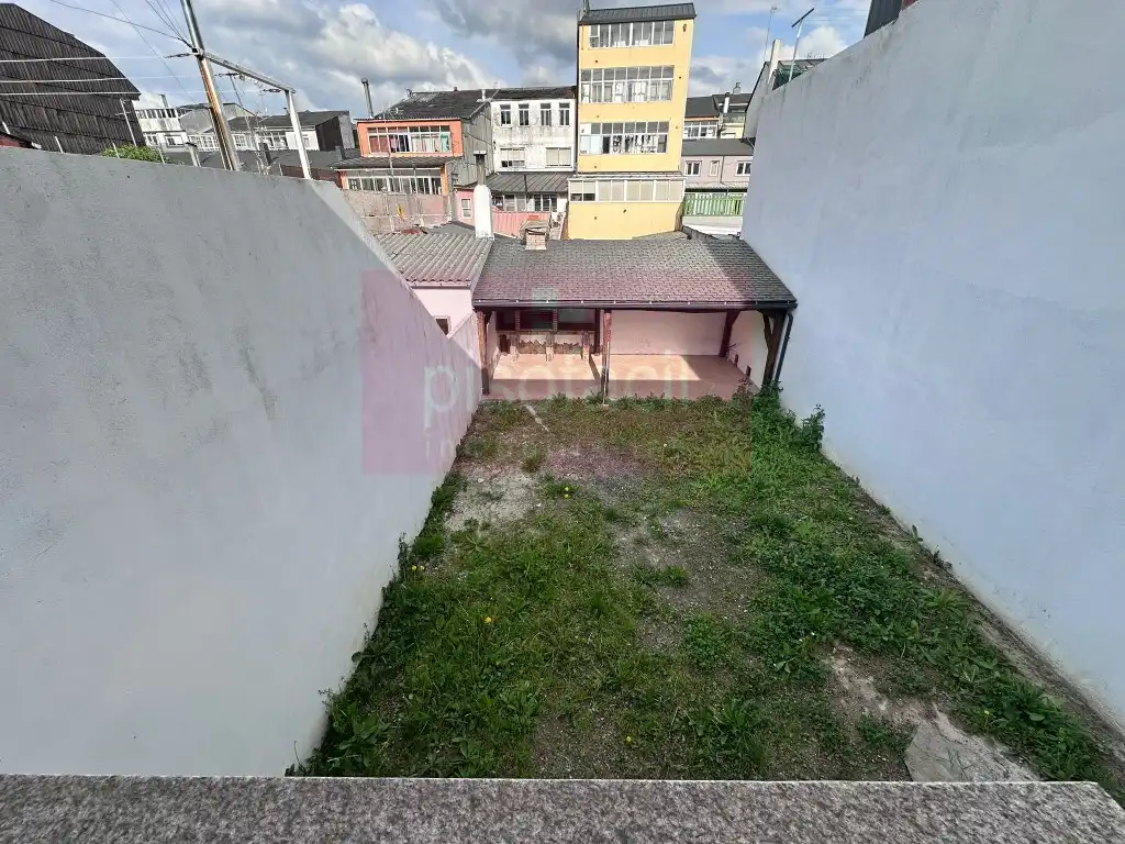 https://static.fotocasa.es/images/ads/88565e65-0001-4c3a-ab0c-ded07ade2c6f?rule=original