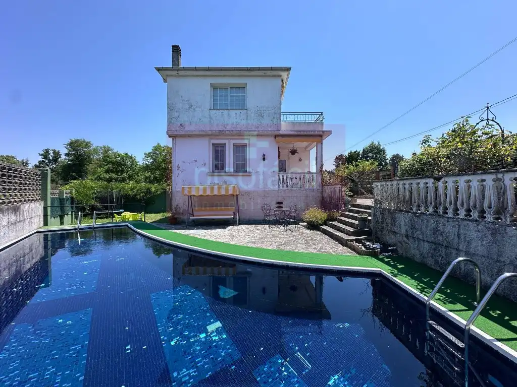 https://static.fotocasa.es/images/ads/23bfda44-635f-4b21-afbe-472b522c7e28?rule=original