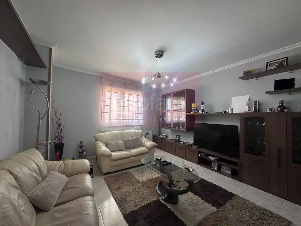 https://static.fotocasa.es/images/ads/66903a68-f4ae-4e20-9ed5-6e0be1dae8b8?rule=original