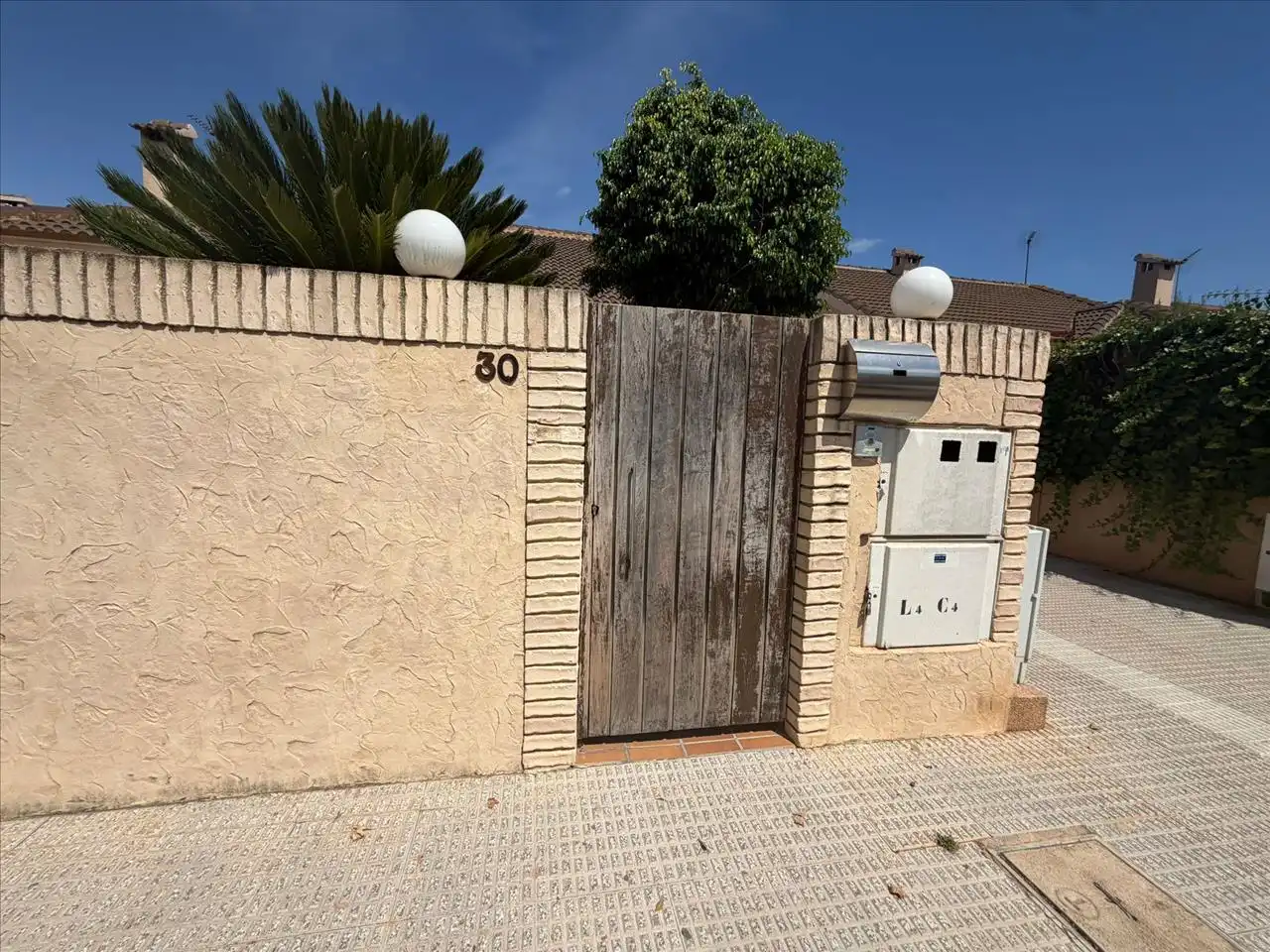 https://static.fotocasa.es/images/ads/64f5d6bf-280a-4943-8ea2-08bb7ecbec2e?rule=original
