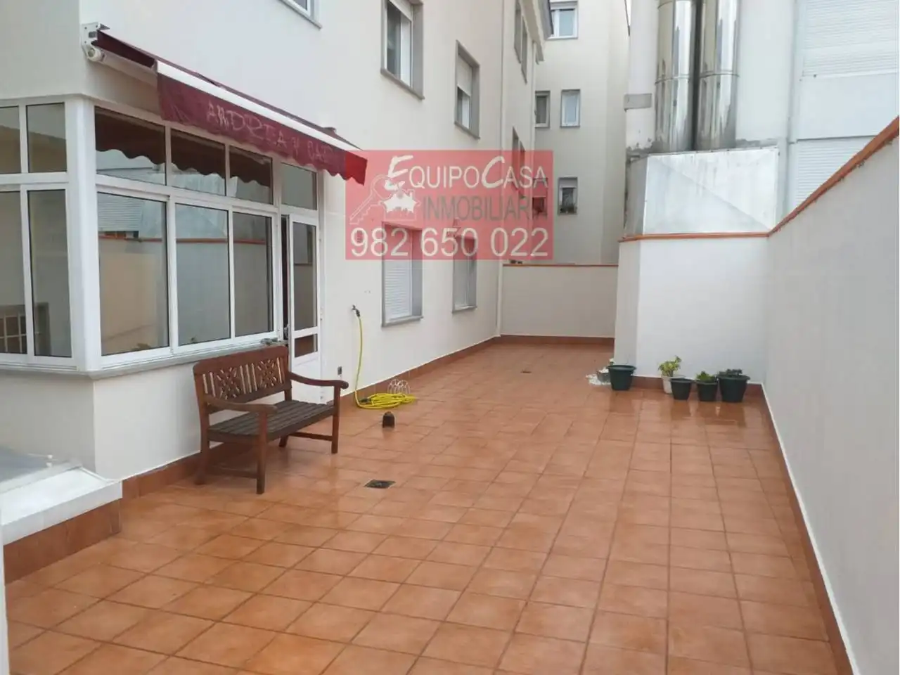 https://static.fotocasa.es/images/ads/5f430fed-172f-4c9f-a9ef-cd5923791928?rule=original
