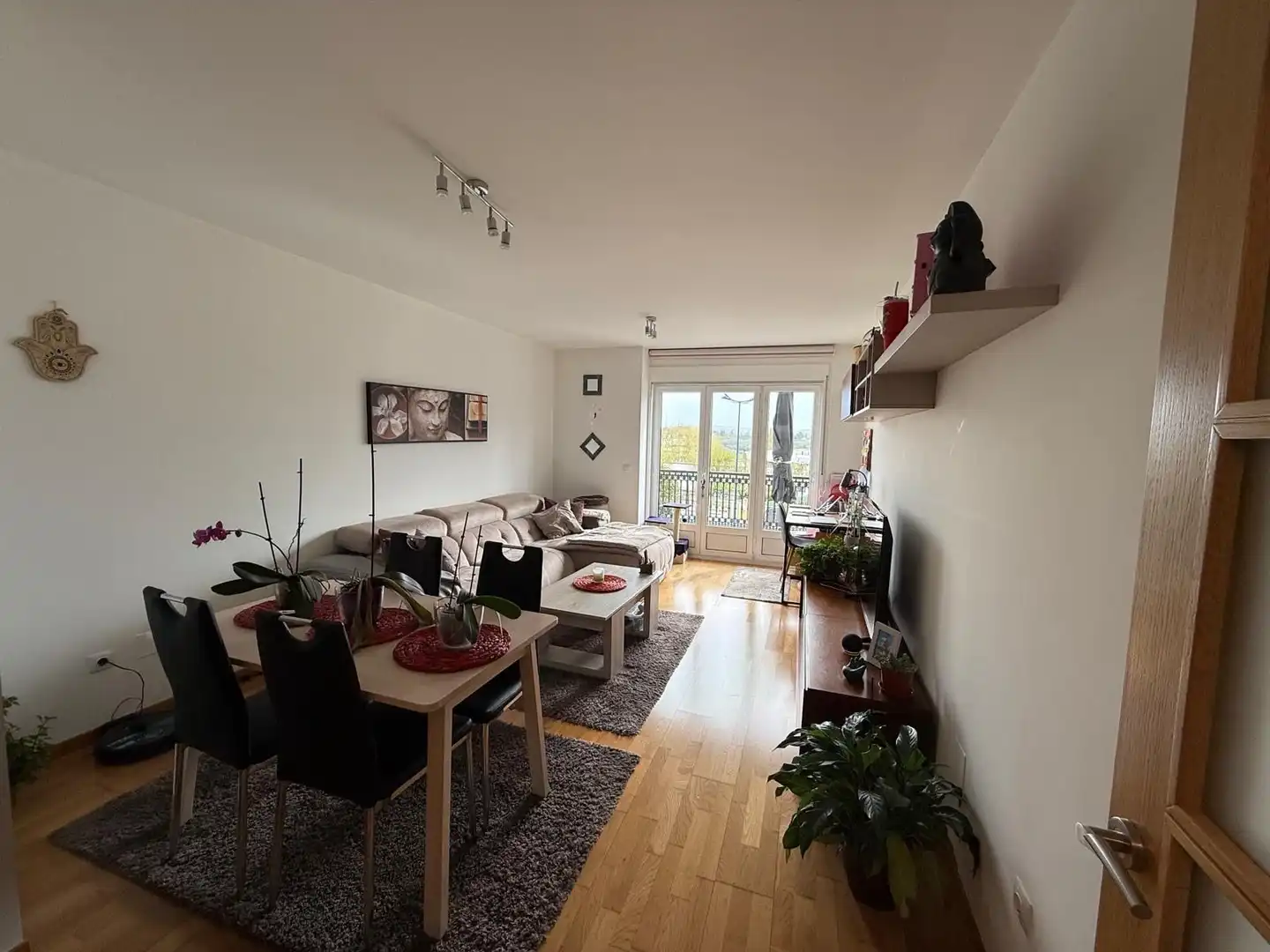 https://static.fotocasa.es/images/ads/74e4ad6d-4629-49fb-8cde-73088c18d7eb?rule=original