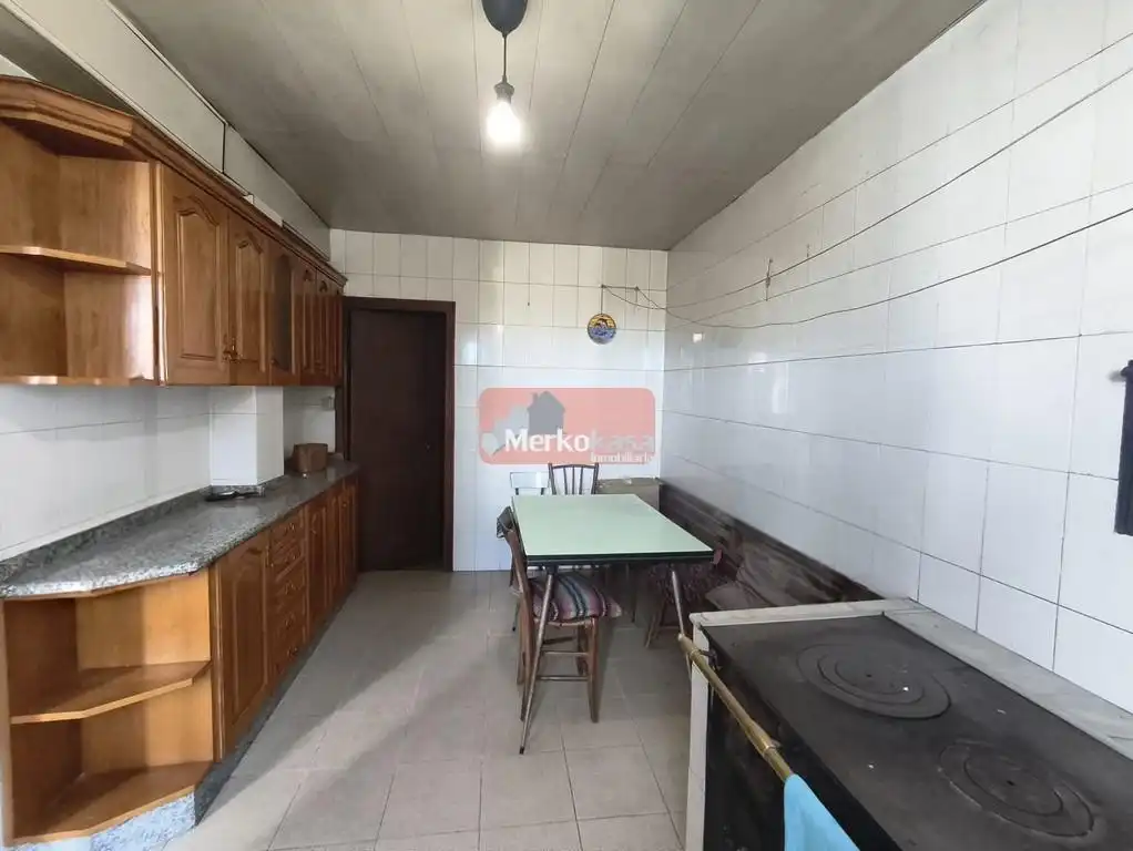 https://static.fotocasa.es/images/ads/21123f1f-be32-4d17-93c9-0b2bb9062b92?rule=original