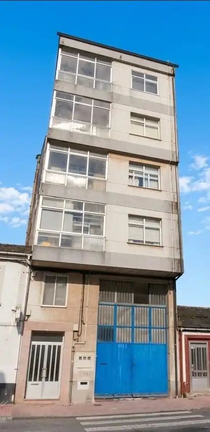 https://static.fotocasa.es/images/ads/f0c90f05-db4b-442d-8325-7e800c1187eb?rule=original