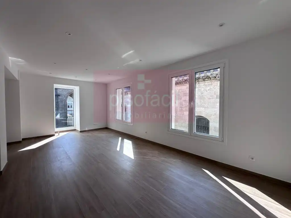 https://static.fotocasa.es/images/ads/c4c81a1c-e900-4bff-a9ee-4bcfba3fd8dc?rule=original