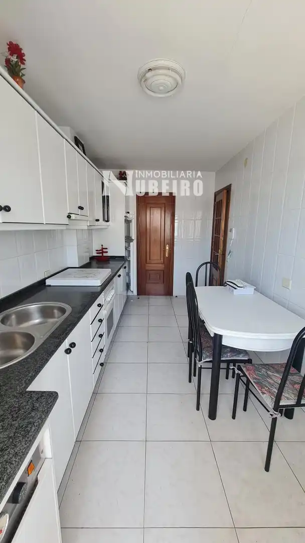 https://static.fotocasa.es/images/ads/86fe5d80-255d-4785-a7c4-e00a6a2b1454?rule=original