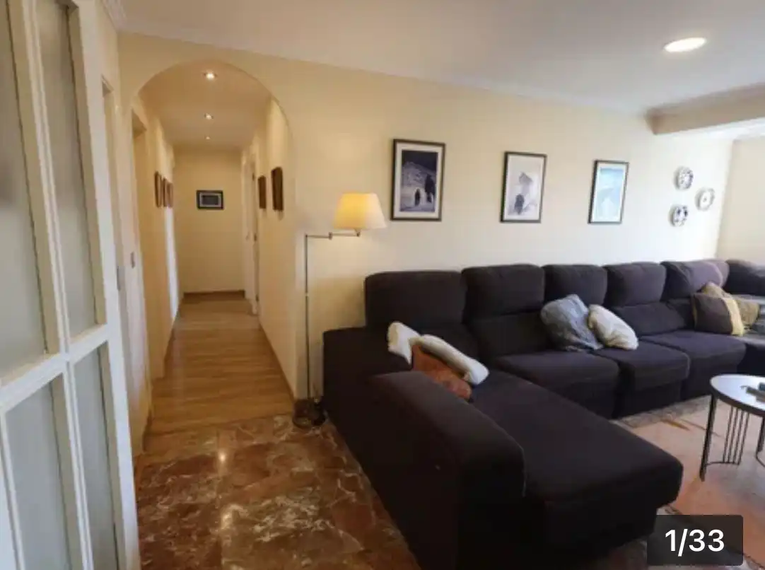 https://static.fotocasa.es/images/ads/a64a51ab-7fce-4b4e-a09e-9e6a2a92caa6?rule=original