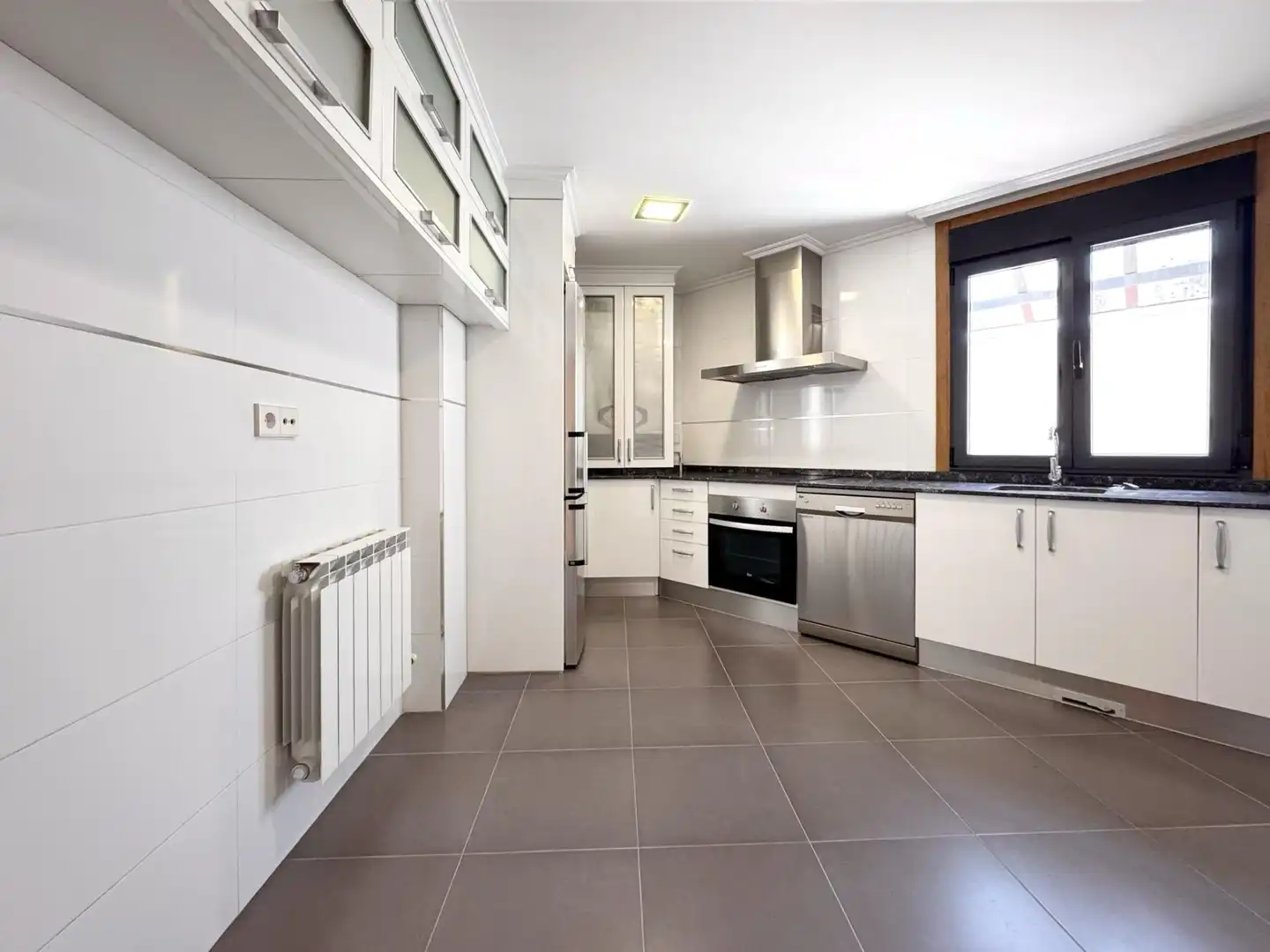 https://static.fotocasa.es/images/ads/5aa99392-b70a-4751-971c-321c467117c6?rule=original