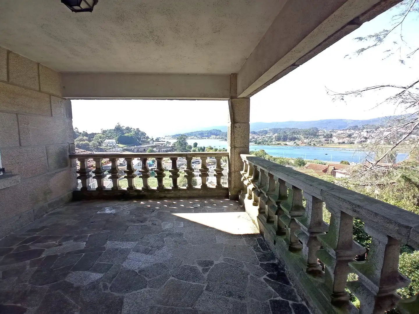 https://static.fotocasa.es/images/ads/4c5d356e-1283-458c-ac22-f772ffaf33d8?rule=original