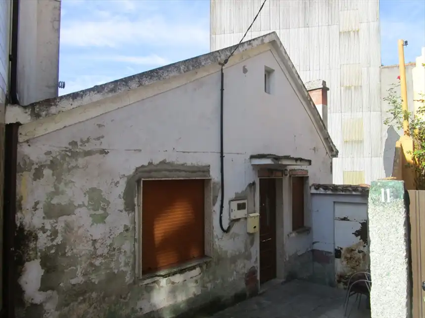 https://static.fotocasa.es/images/ads/b7c3aee4-5cbd-43f2-af72-7066793320fa?rule=original