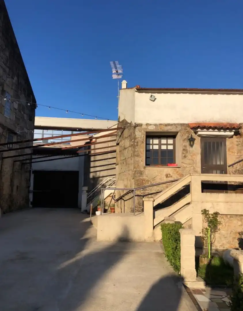 https://static.fotocasa.es/images/ads/c5253450-d4f2-41fc-9214-2cba7d89a726?rule=original