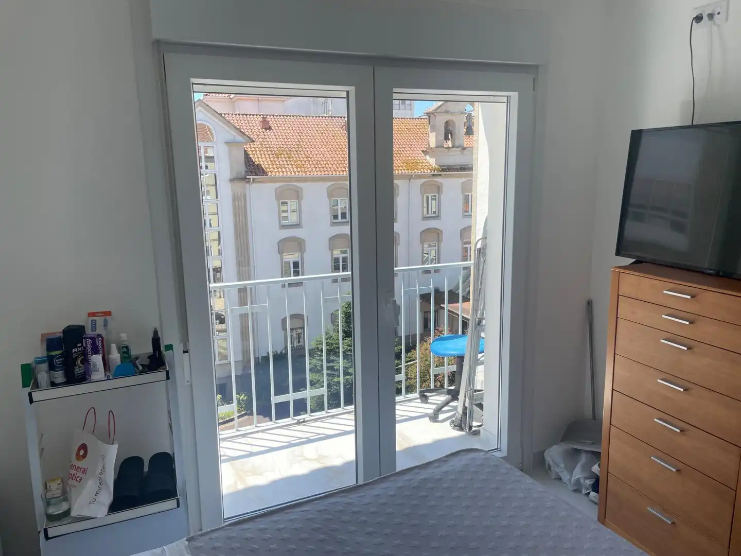 https://static.fotocasa.es/images/ads/56157c5b-f69a-46bf-9ac4-b001ab4d7bfc?rule=original