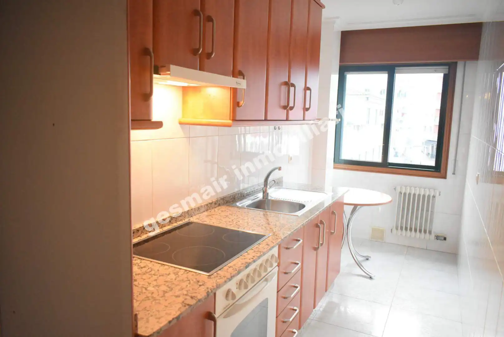 https://static.fotocasa.es/images/ads/6fb7fe2f-8cd6-4e0e-8b8d-1b35226980a2?rule=original