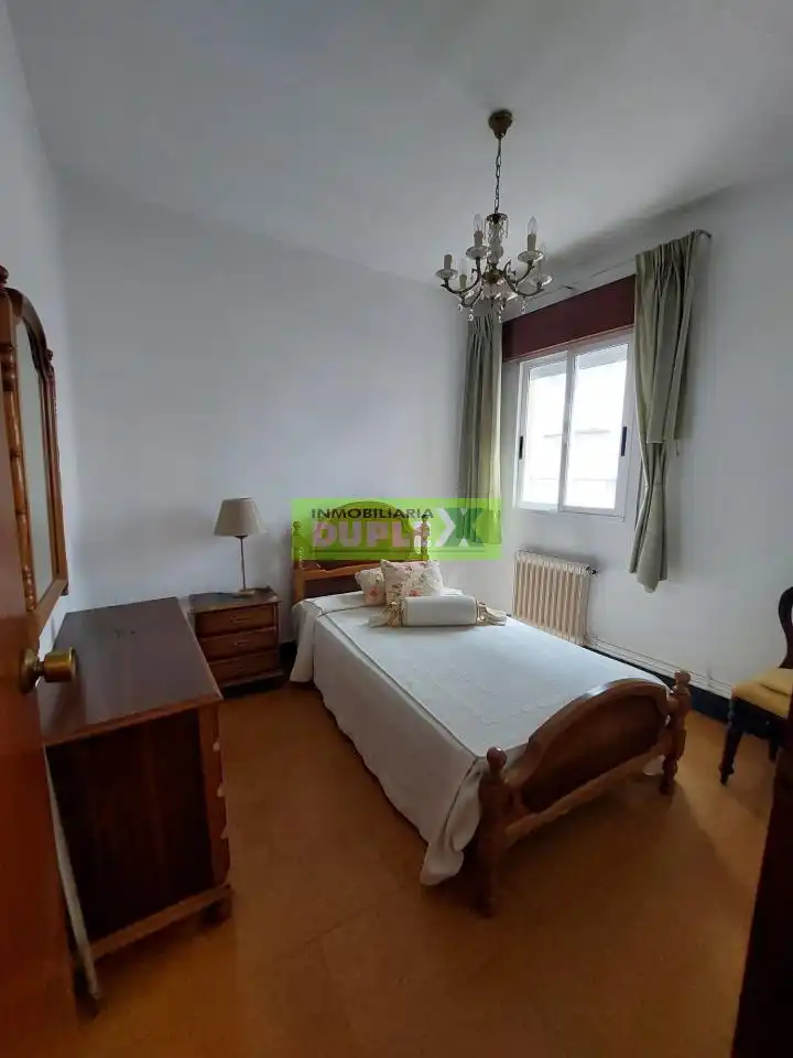 https://static.fotocasa.es/images/ads/03e69f3d-db2f-4f29-b2b0-c3f02bf04f49?rule=original