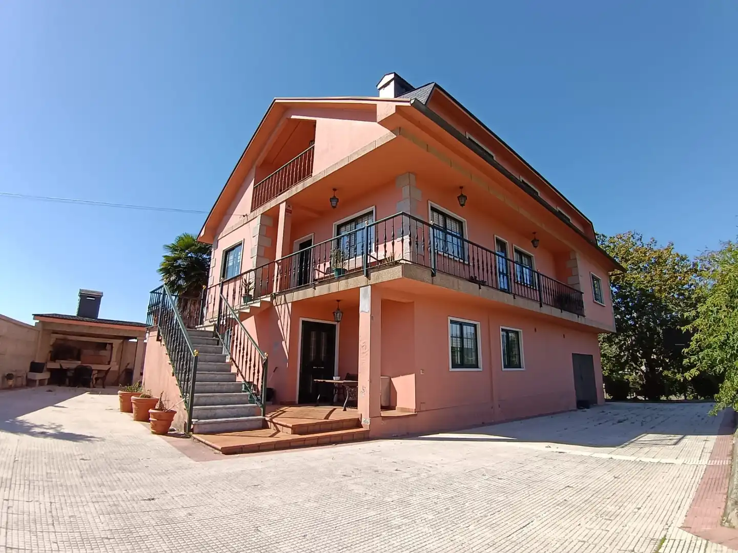 https://static.fotocasa.es/images/ads/053a0514-147b-48ca-bd85-c4d4b14a24ae?rule=original