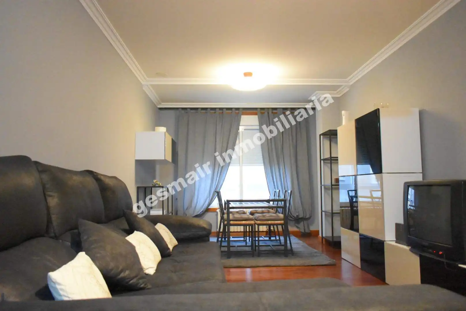 https://static.fotocasa.es/images/ads/2a797ae7-1409-45a4-a194-d8381434faa2?rule=original