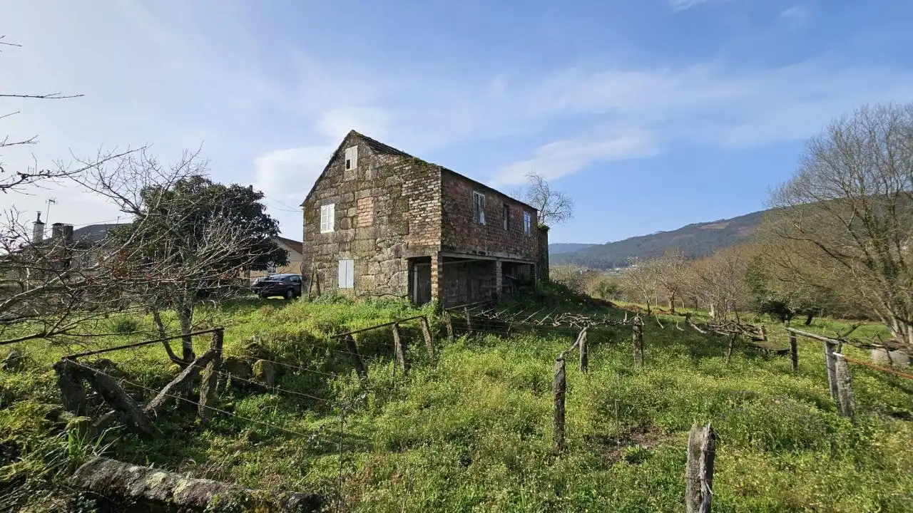 https://static.fotocasa.es/images/ads/c0bcd1f0-afad-48b5-b74c-ac22aa8fbd7a?rule=original