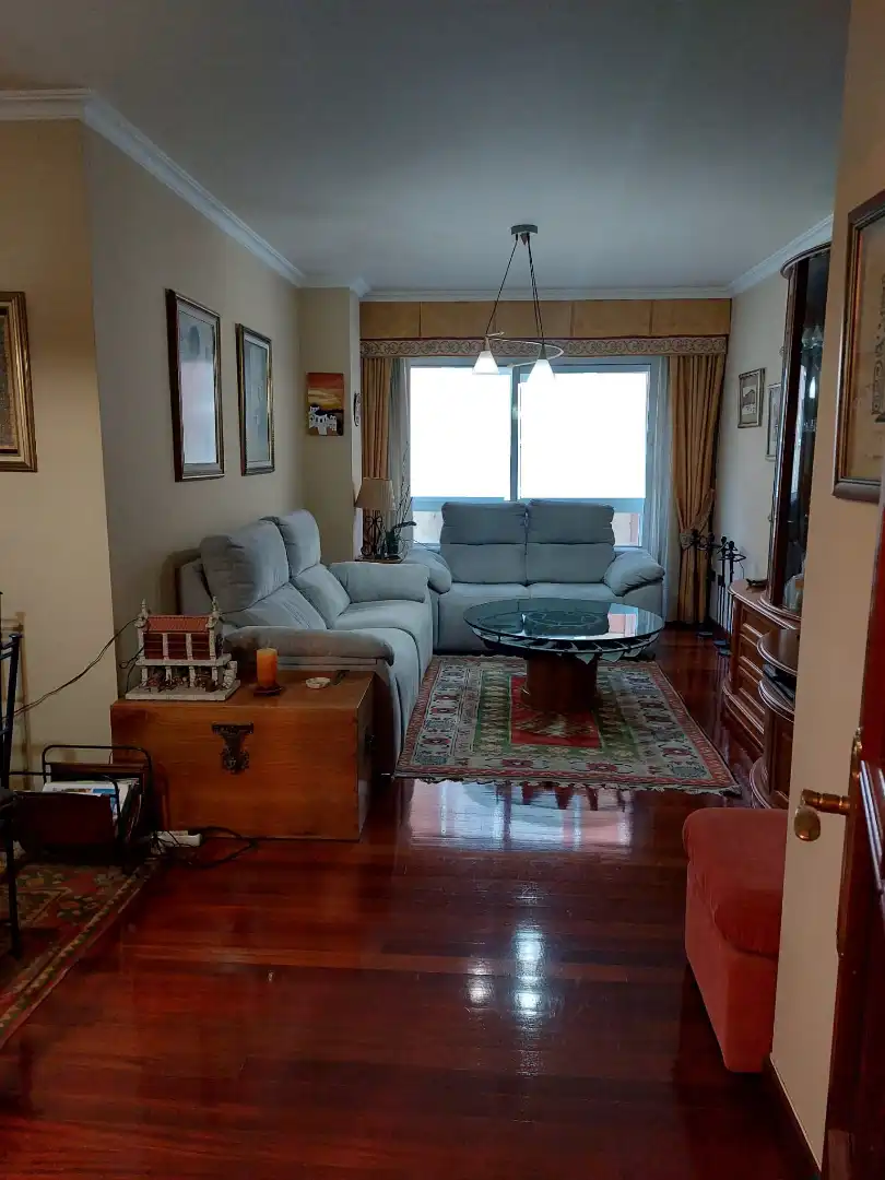 https://static.fotocasa.es/images/ads/26c0cf36-3b7c-4fc3-9ea4-0cc8ad425a7a?rule=original