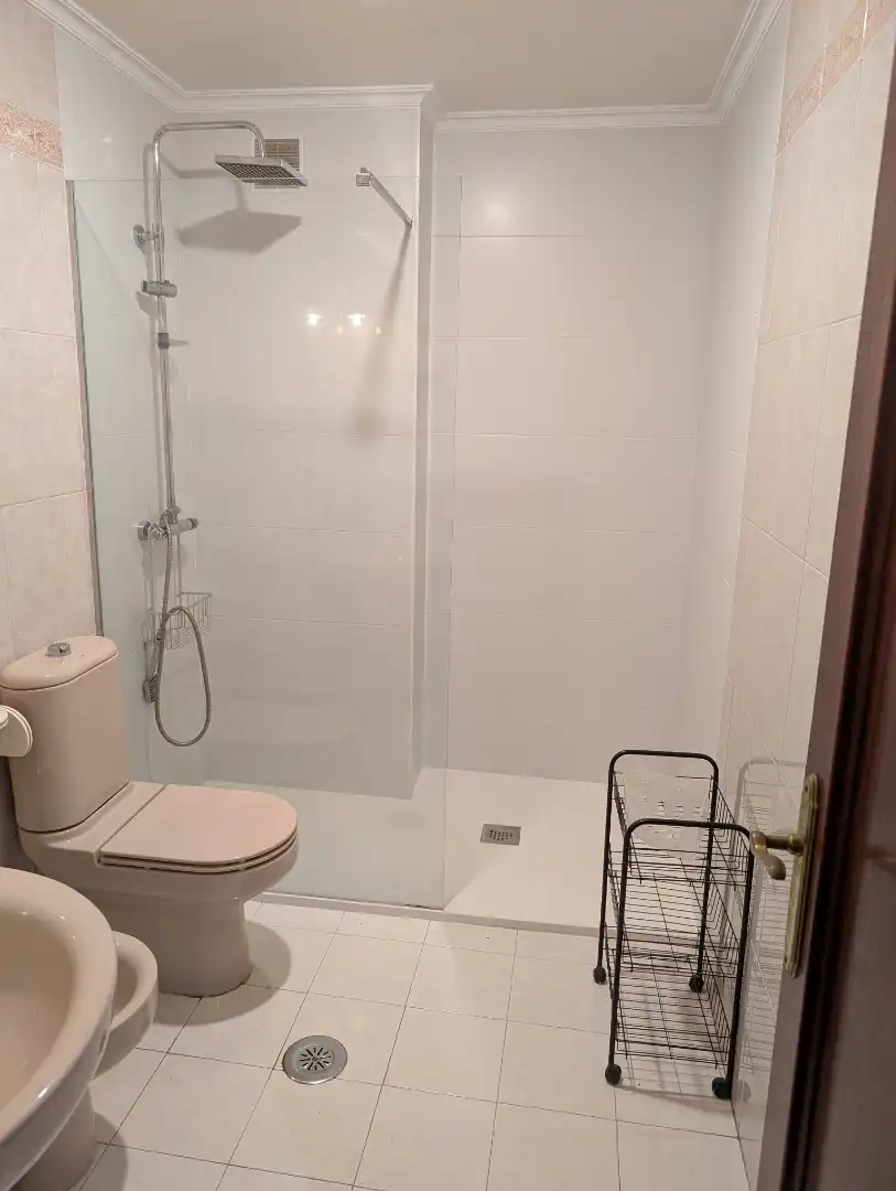 https://static.fotocasa.es/images/ads/ec35056e-cfef-432f-a634-185798e7f385?rule=original