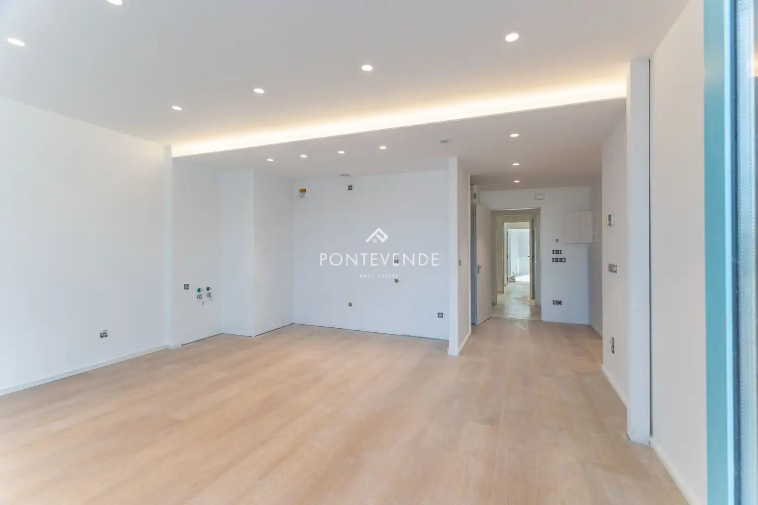 https://static.fotocasa.es/images/ads/8eaa068f-31e1-426e-96bb-952dc849e91a?rule=original