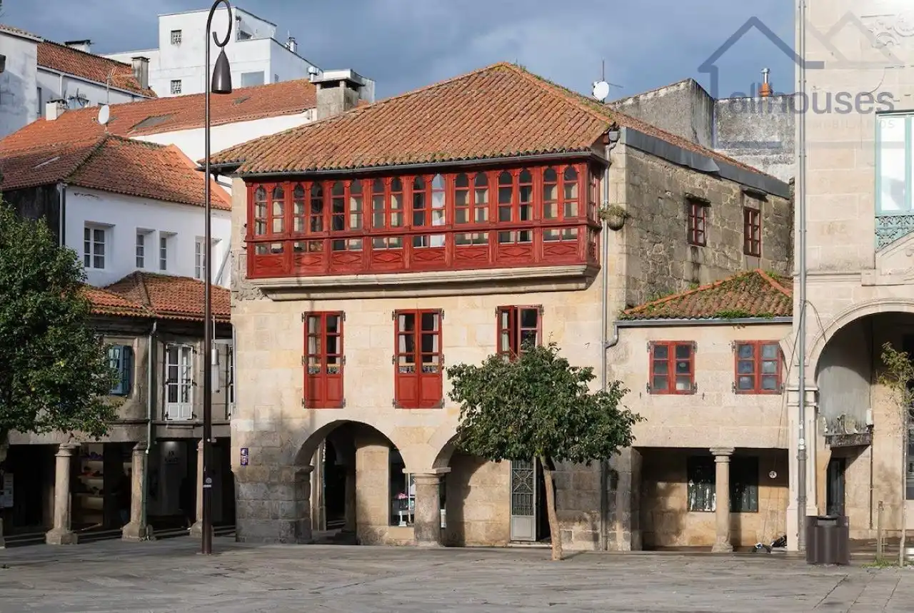 https://static.fotocasa.es/images/ads/f8592f17-fa29-4416-b621-5c00b8c48d7b?rule=original