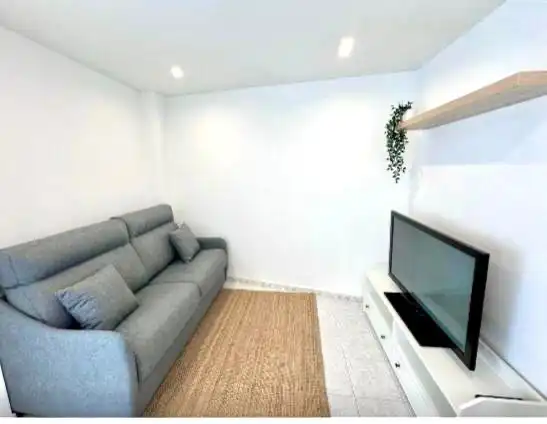 https://static.fotocasa.es/images/ads/bb6776f9-d83b-4ca0-82cb-0598f0865605?rule=original