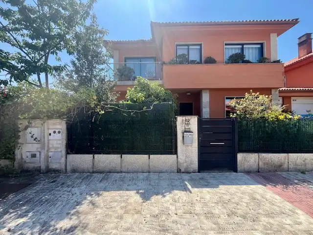 https://static.fotocasa.es/images/ads/264a9d86-9b25-4466-8231-9faa382cbecd?rule=original