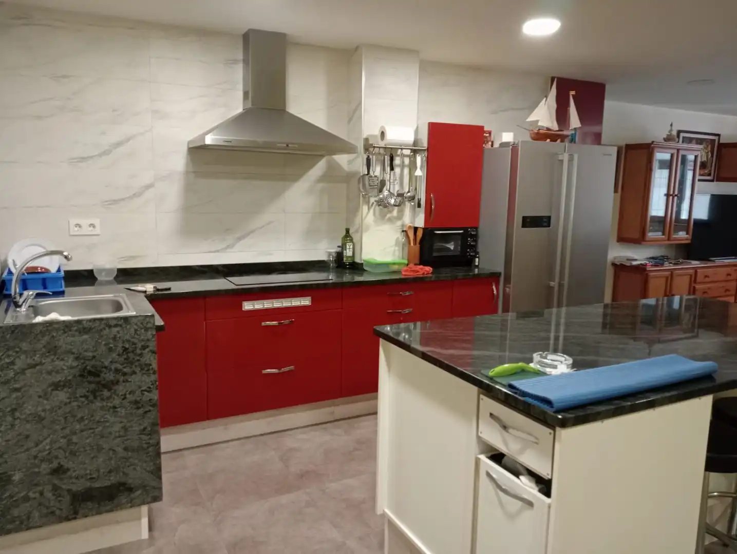 https://static.fotocasa.es/images/ads/320299db-0067-4c7f-8077-dff20eb24b97?rule=original