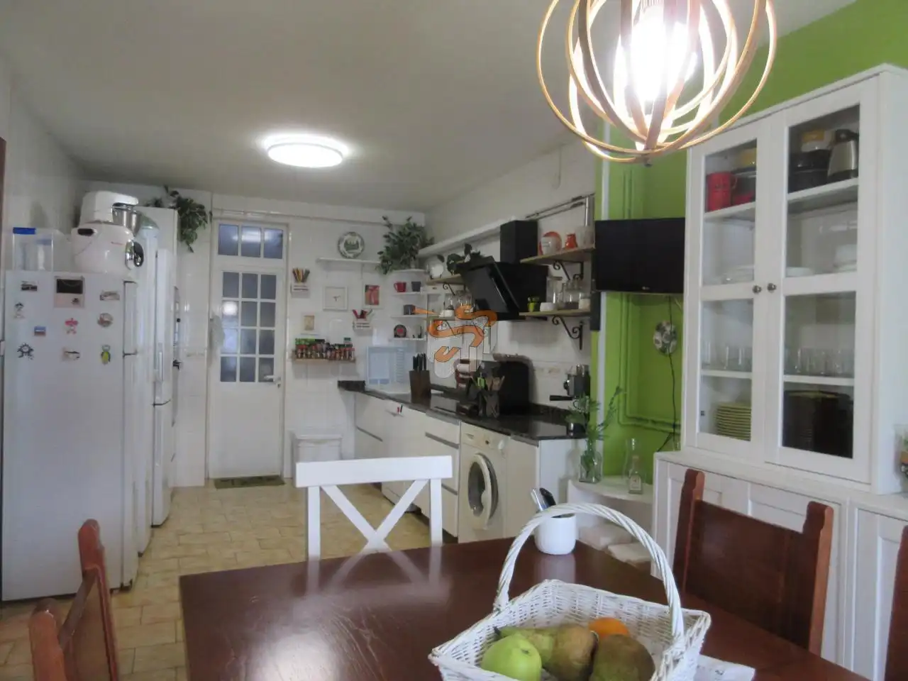 https://static.fotocasa.es/images/ads/6633fe3e-b019-46d5-b380-42e8616beed5?rule=original