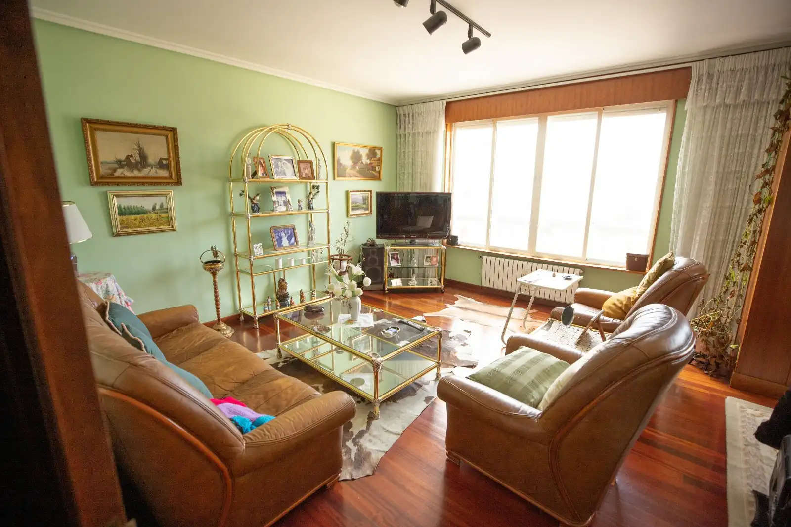 https://static.fotocasa.es/images/ads/b247d851-2b82-4b26-b6e3-4c1647087f62?rule=original