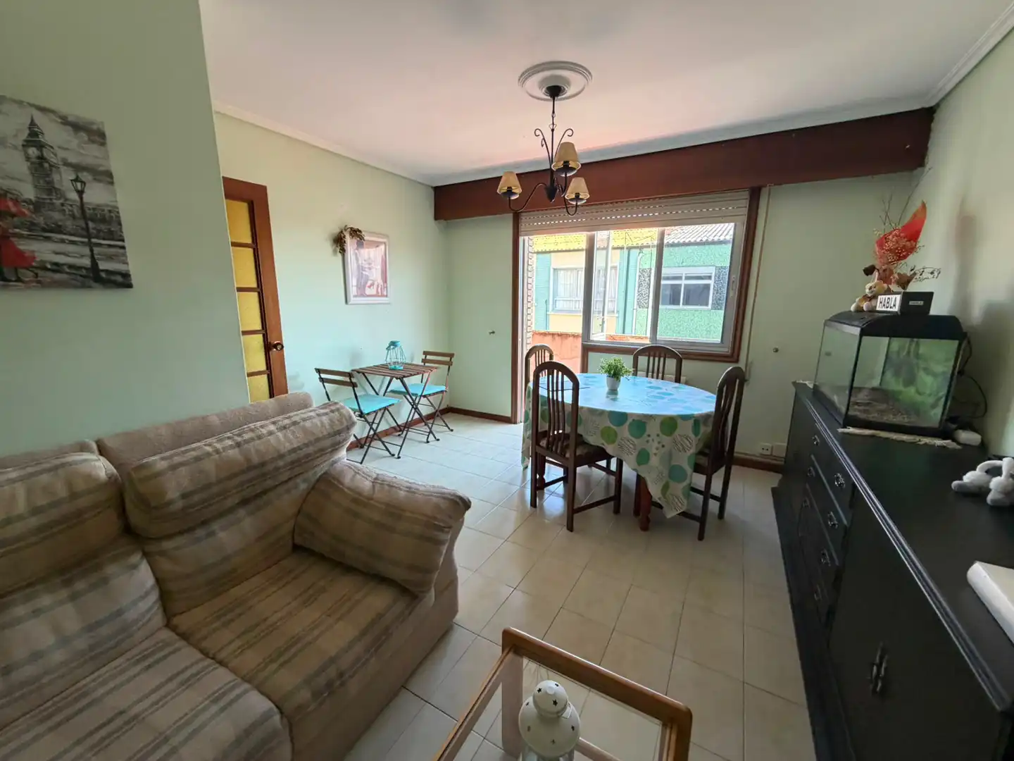 https://static.fotocasa.es/images/ads/6c2f8052-1260-4711-89c9-99ec34f8e562?rule=original