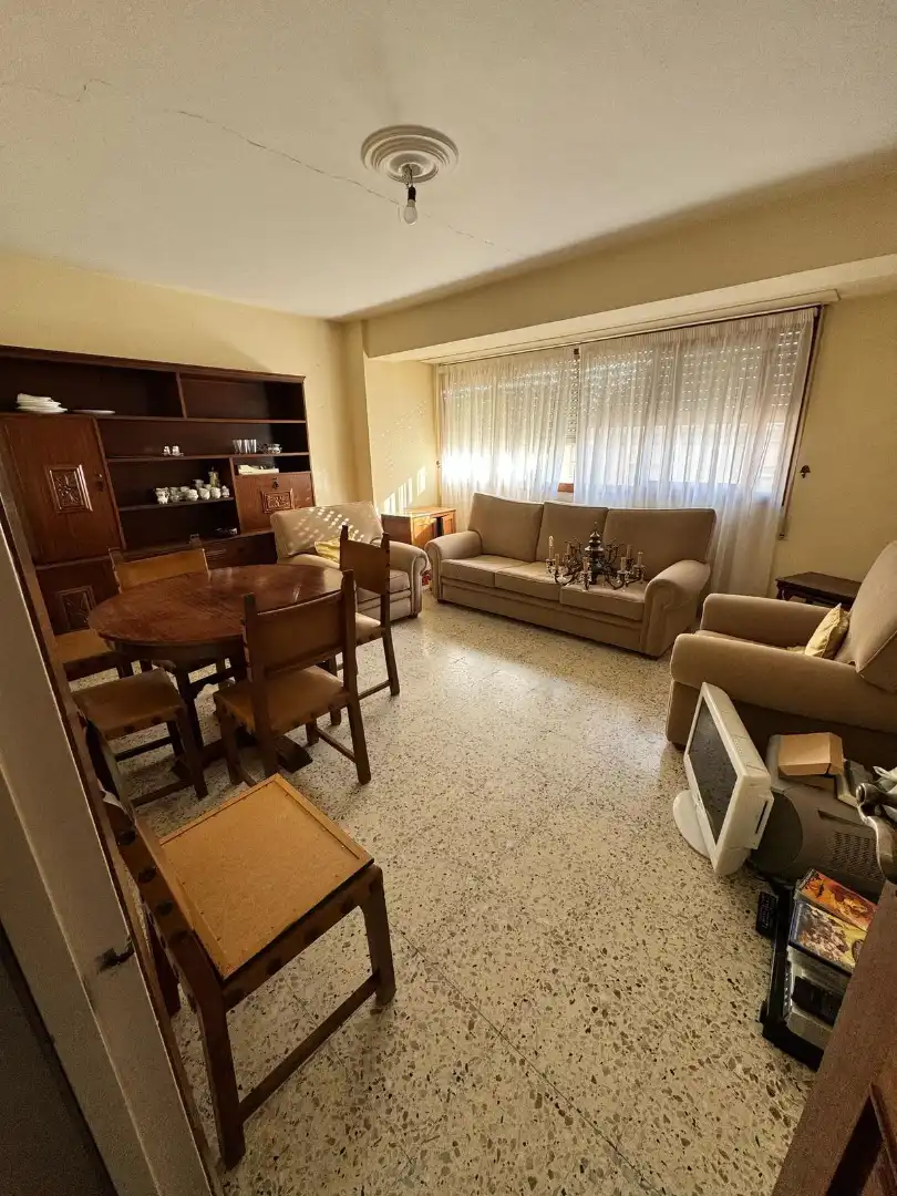 https://static.fotocasa.es/images/ads/76528100-f427-4cbd-8297-af533927dff2?rule=original