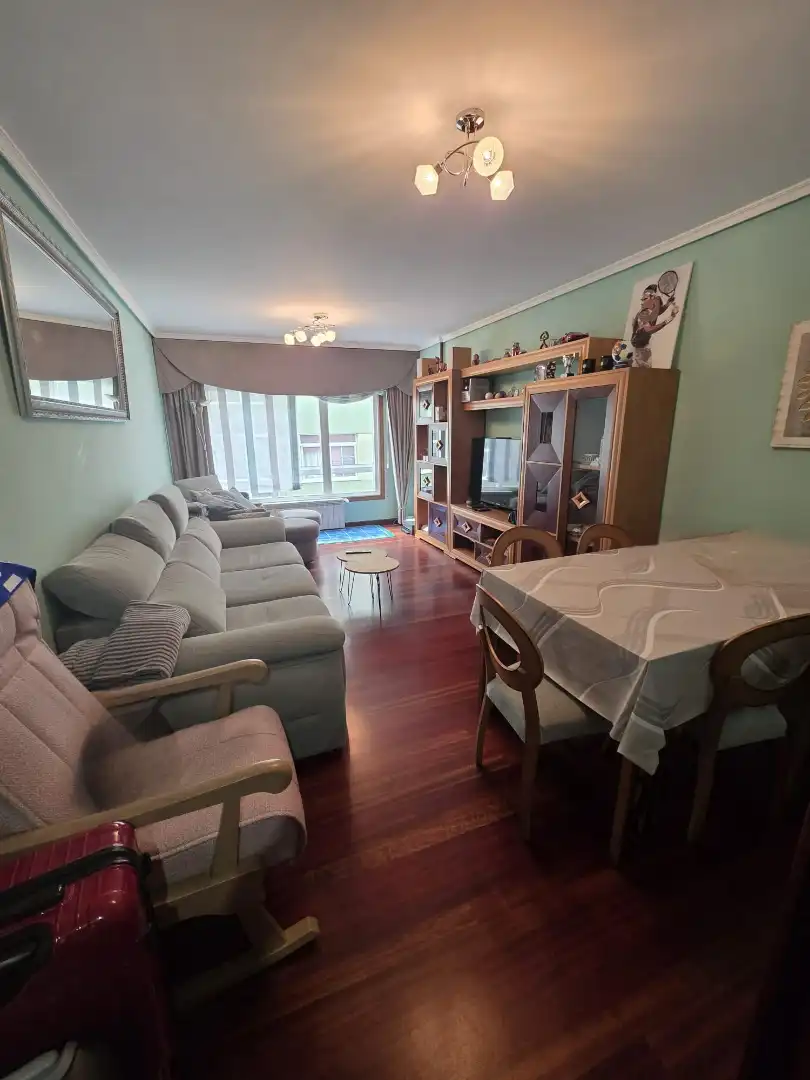 https://static.fotocasa.es/images/ads/23066fdf-8698-4e97-b148-7b0fcba3f700?rule=original