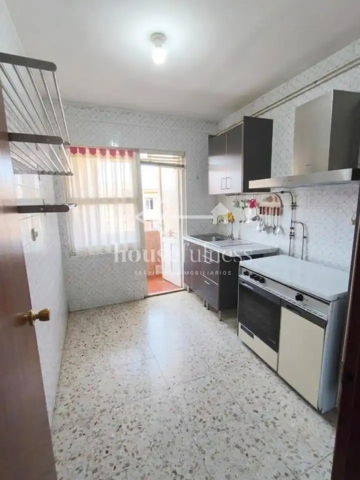 https://static.fotocasa.es/images/ads/4cda1e00-c065-4cc8-9394-e48c6c320849?rule=original