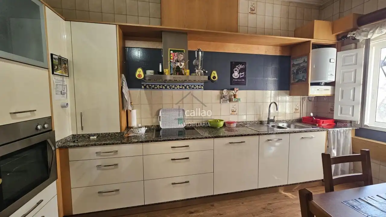https://static.fotocasa.es/images/ads/6768f4ed-5c2d-4daf-a2ec-5d276a458e78?rule=original