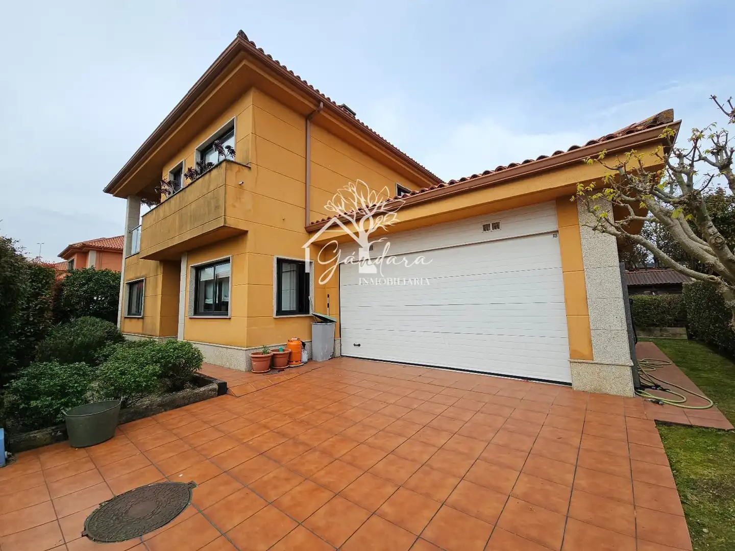 https://static.fotocasa.es/images/ads/8f958c8a-e975-4f5a-ab8b-13ccd5b5ae83?rule=original