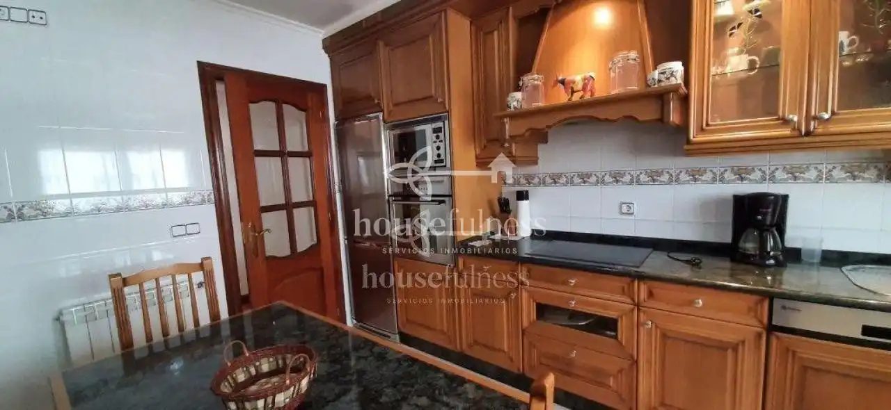 https://static.fotocasa.es/images/ads/659a264c-a5a5-42af-a8a3-be63918b7847?rule=original