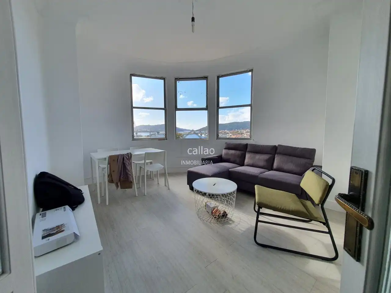 https://static.fotocasa.es/images/ads/06062ddb-13fe-485a-b408-45ea3fb7e0dc?rule=original