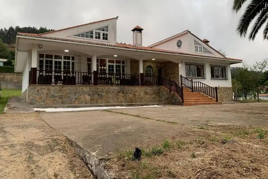 https://static.fotocasa.es/images/ads/92ab8a37-4086-4bdb-a35a-05d9c82d4964?rule=original