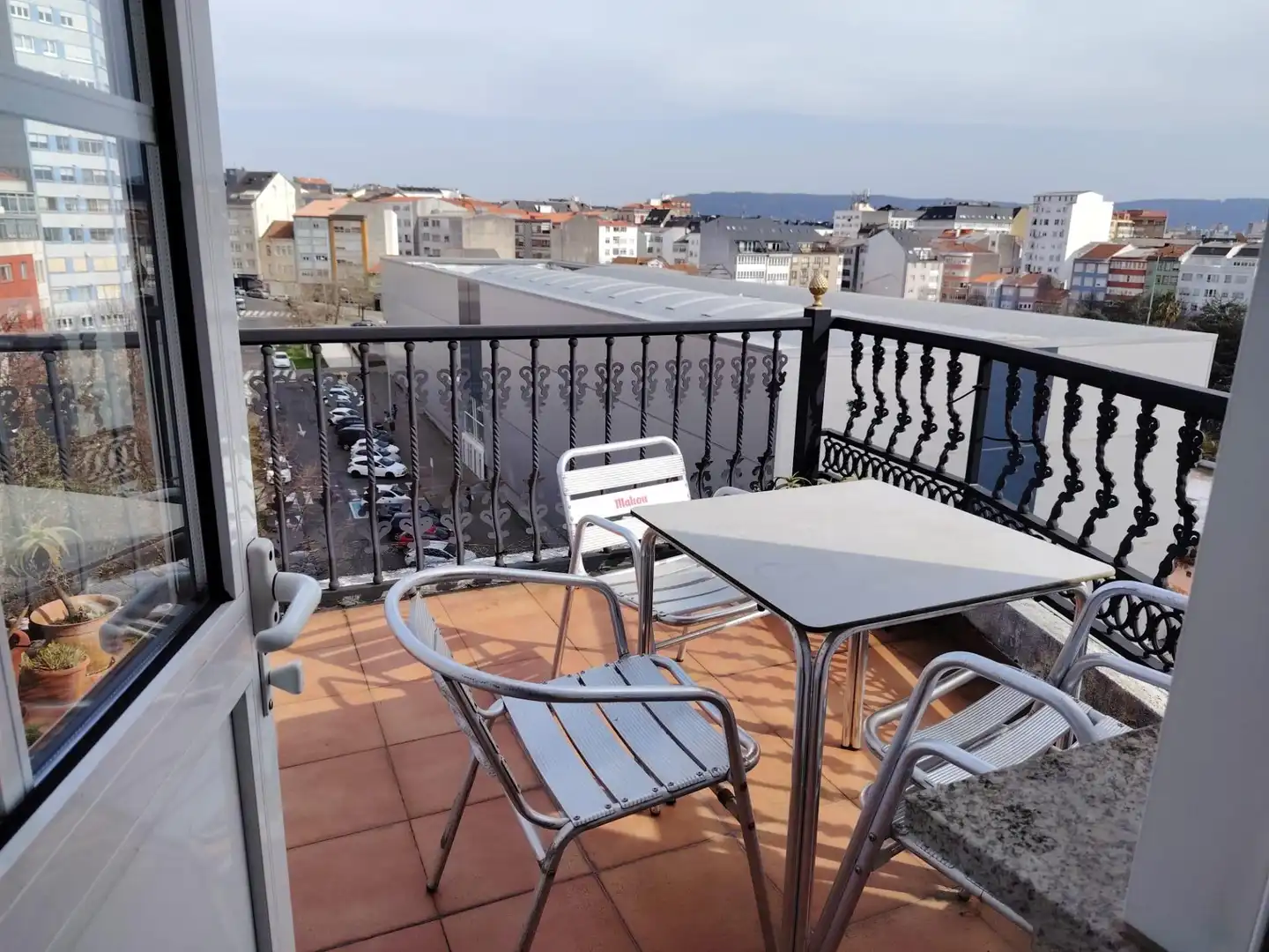 https://static.fotocasa.es/images/ads/0a2f1ff2-a74b-4de3-ba32-1e80e094c3b8?rule=original